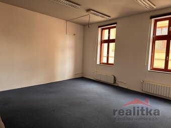 Pronájem kancelářských prostor 117m2 s recepci, Růžová, Opav - 3