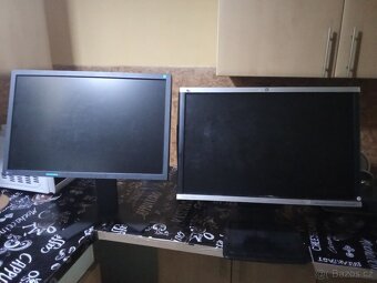 Prodám monitory HP, SAMSUNG,EIZO - 3