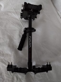 FlyCam HD 3000 ruční stabilizátor kamery - 3