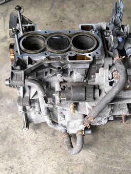 Blok motoru 1,0 sce Dacia - 3