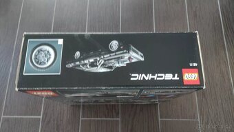 LEGO Technic 42111 Domův Dodge Charger - 3