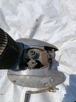 Jawa 250 kyvacka motor - 3
