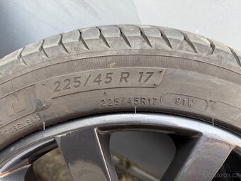 225/45/17 Letní pneu Michelin - 3