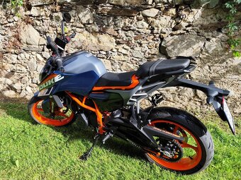 KTM DUKE 390 2025 - 3