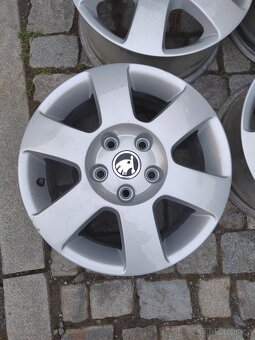 Prodám orig alu 15 škoda Octavia 2 5x112 ET 47 - 3
