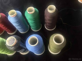 VYŠÍVACÍ NITĚ MARATHON - 3