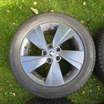 Zimní kola Škoda 215/55 R17 - 3