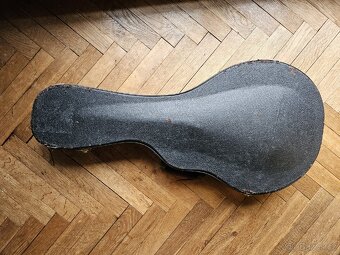 Pouzdro na mandolinu, značka. TKL - 3