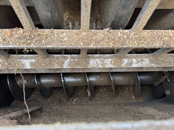 Štěpkovač jenz 561 + Valtra 353S - 3