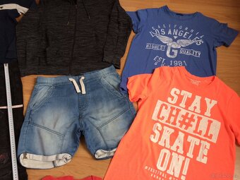 Prodám oblečení vel.M,zn.guess,zara - 3