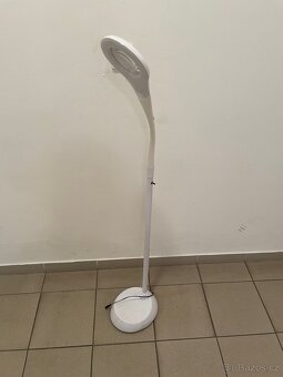 Lampa pro kosmetiku - 3