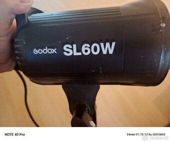 Studiový blesk Godox - 3