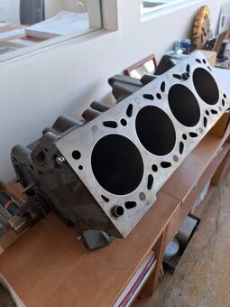 Saab 900, blok motoru B202 - 3