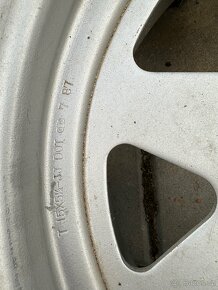 Otočné disky r15 5,5J, rozteč 5x139,7 - 3