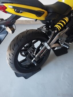 Kawasaki ER-6N - 3