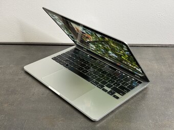 MacBook Pro 13" 2020 M1 / 16GB / 512GB / Silver - 3