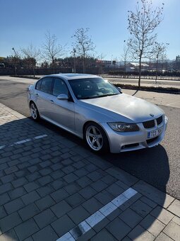 Bmw e90 330i - 3