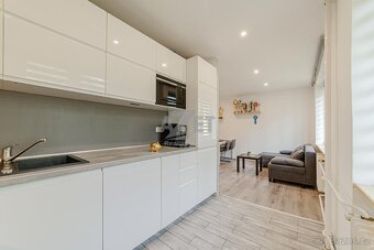 Prodej bytu 4+1, 83 m2, Ostrava - Poruba, ul. Hlavní Třída. - 3