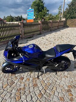 Yamaha YZF-R3 - 3