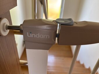 Dětská zabran - branka na schodiště Lindam - 3