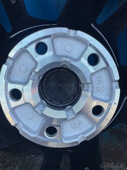 Octavia RS IV 225/40 R19 - 3