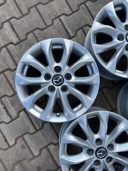 Alu Mazda 5x114,3r16 6,5J ET50 - 3