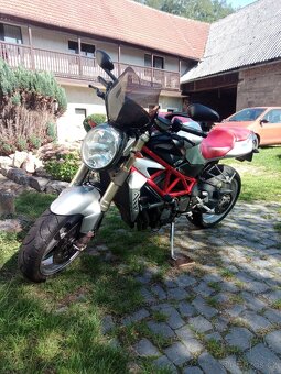 MV Agusta Brutale 910 - 3