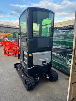 Minibagr CT14-D - 3 válec motor, kabina - 3