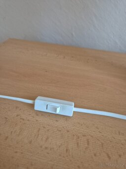 Bílá stolní lampa - 3