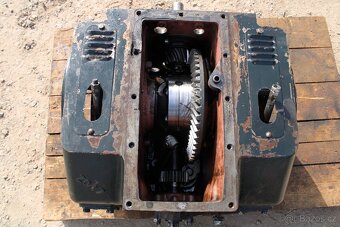 Zetor 7211 7245 rozvodovka diferenciál - 3