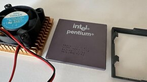 Intel Pentium 133 MHz / SY022 / Socket 7 - 3