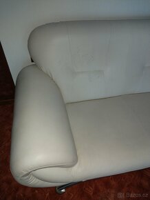 Sedačka bílá ekokůže - 3