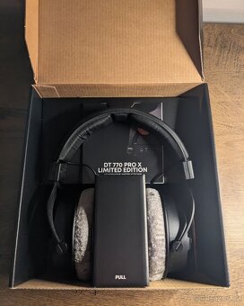 Beyerdynamic DT 770 PRO X LIMITED EDITION - 3