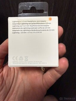 NOVÝ Apple Lightning adaptér pro 3.5mm sluchátkový jack - 3