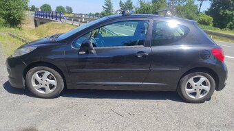 Peugeot 207 1,4 VTi benzín 70kW - 3