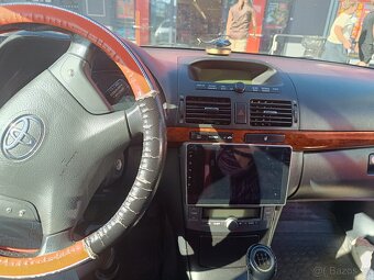 Avensis t25 - 3