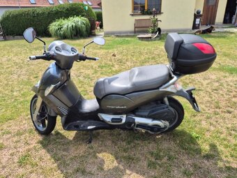 Aprilia scarabeo 400i - 3
