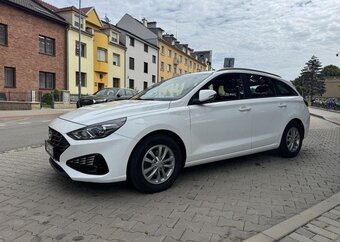 Hyundai i30, 1.6 CRDi automat - 3