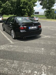 BMW E90 330i - 3