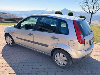 Prodám Ford Fiesta 1,3 (2006, STK 2026, pravidelný servis) - 3