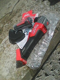 milwaukee M18 FSAG125XPDB-0 FUEL 125 mm úhlová bruska - 3