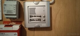 Prodám sestavu domácího telefonu URMET - 3