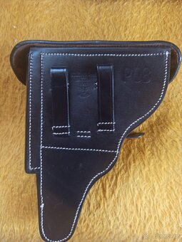 Expanzní pistole Luger P08 - 3
