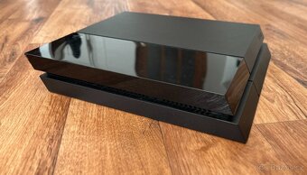 Sony Playstation 4 FAT (CUH-1004A) 500 GB černá - 3