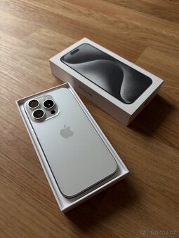 Apple iPhone 15 Pro 128GB bílý - 3