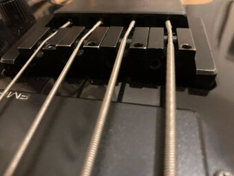 Originální Steinberger elektrická baskytara bezpražcová, bez - 3