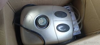 Kompresor pro akvárko na 900 l/h, a doplňky. - 3