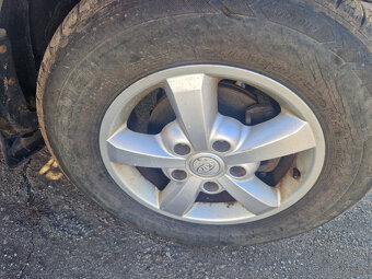 Kia Sorento 2.5 CRDI 4x4 - 125kW - Al.kola - 3