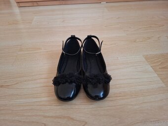 Dívčí lakované střevíce, vel.36 - 3