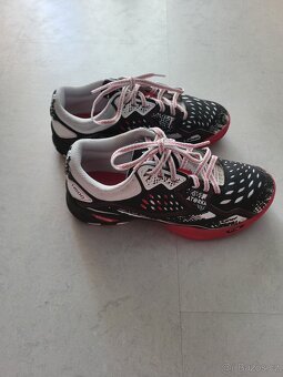 Sálové boty velikosti 37 - 3